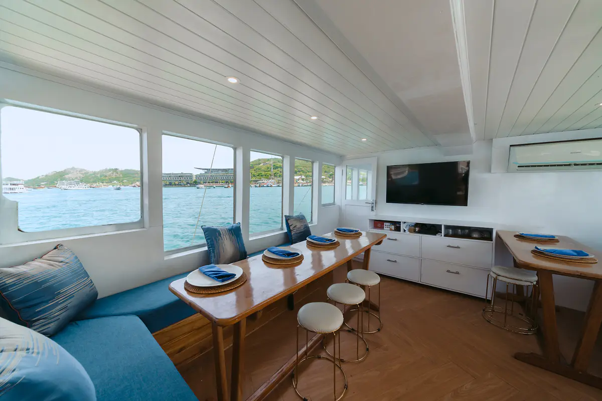 Mega By Zada - Luxury Phinisi Komodo Charter 2026